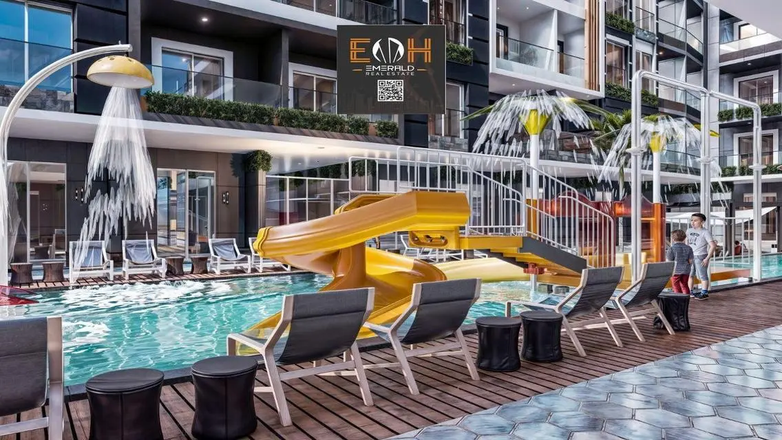 Luxury Villa for Sale with Private Garden and Pool