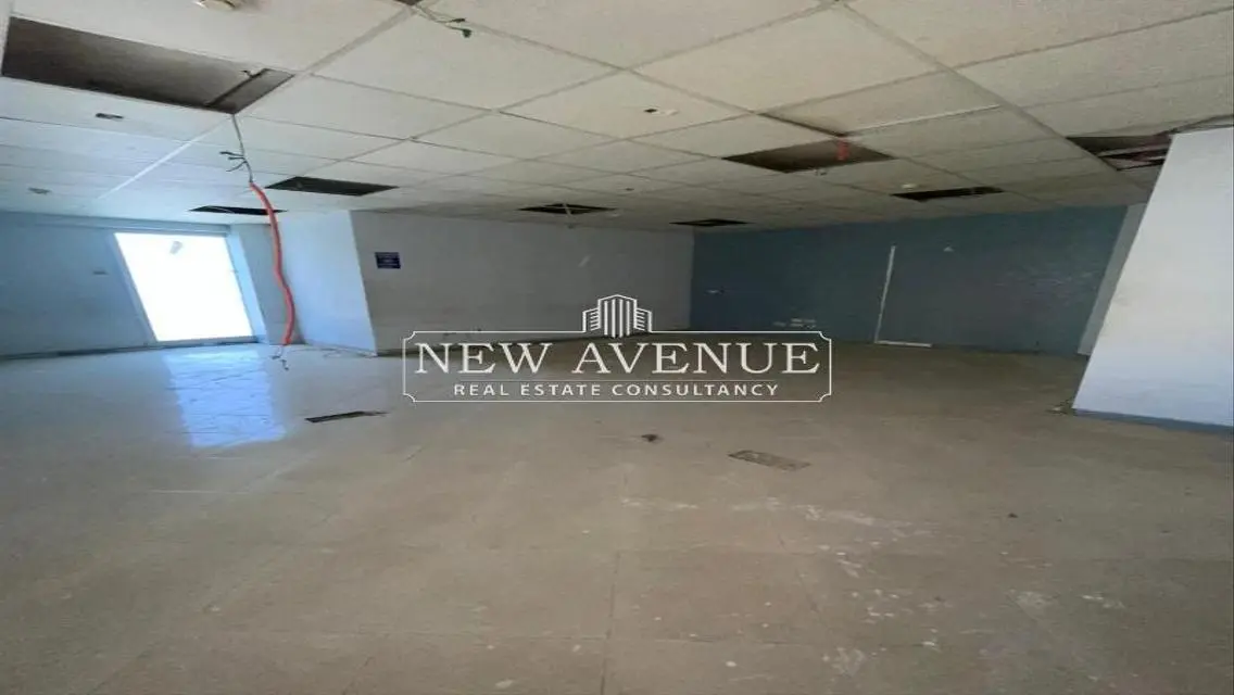 Standalone building for Sale 700m in New Cairo