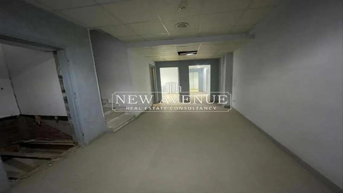 Standalone building for Sale 700m in New Cairo