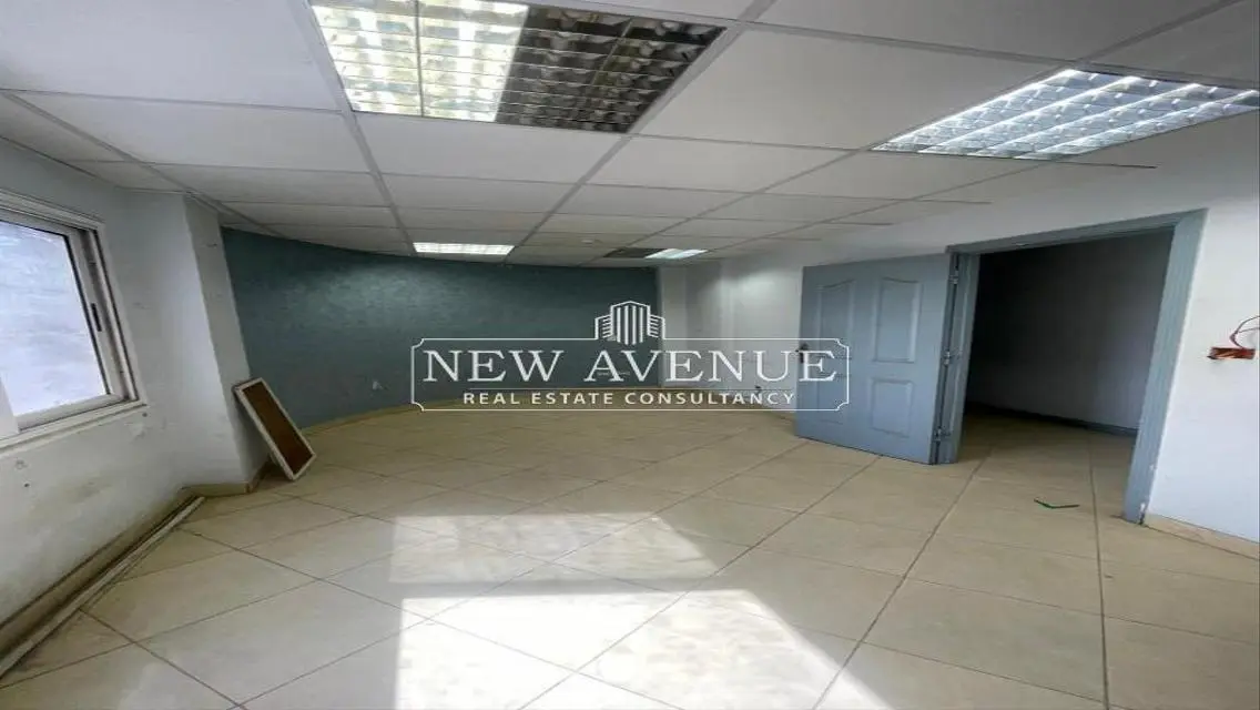 Standalone building for Sale 700m in New Cairo