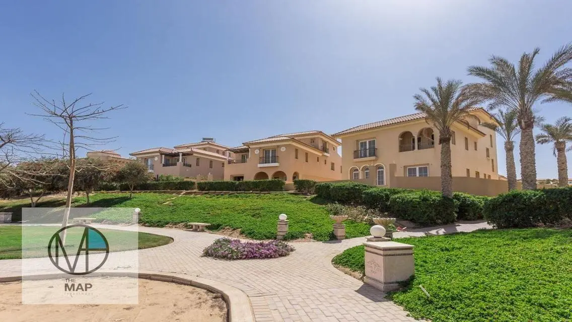 4BR Townhouse For Sale in Hyde Park New Cairo City