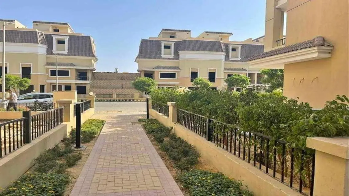 239 sqm villa for sale in Sarai - 50% discount