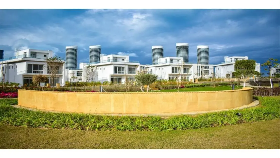 Sea view delivered within 3 months in Alamein 145m