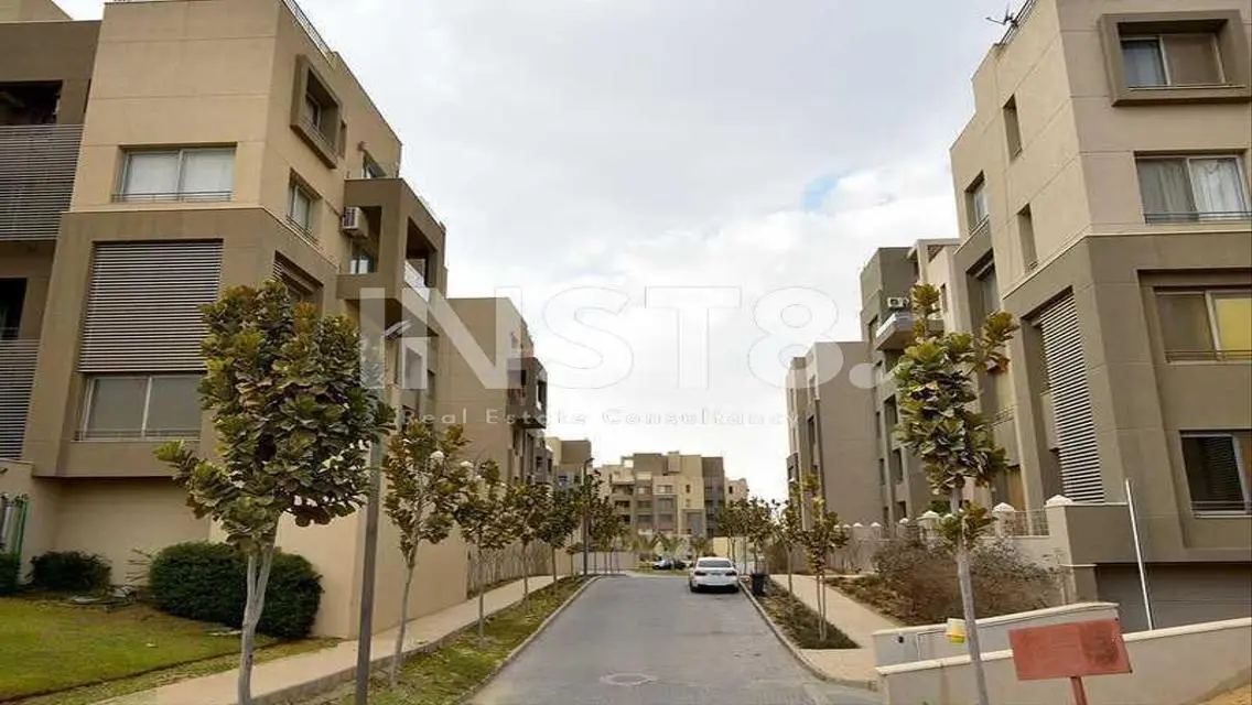 Lux apartment for sale in Village gate old price