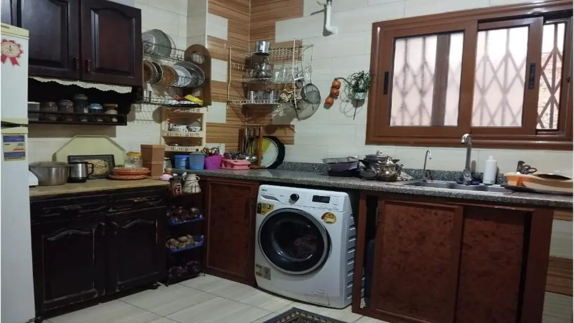 شقه 170 م ب جاردن مميزه جدااا في الحي الخامس