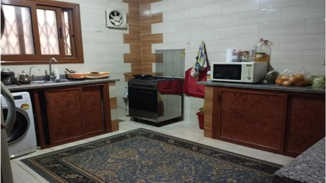 شقه 170 م ب جاردن مميزه جدااا في الحي الخامس
