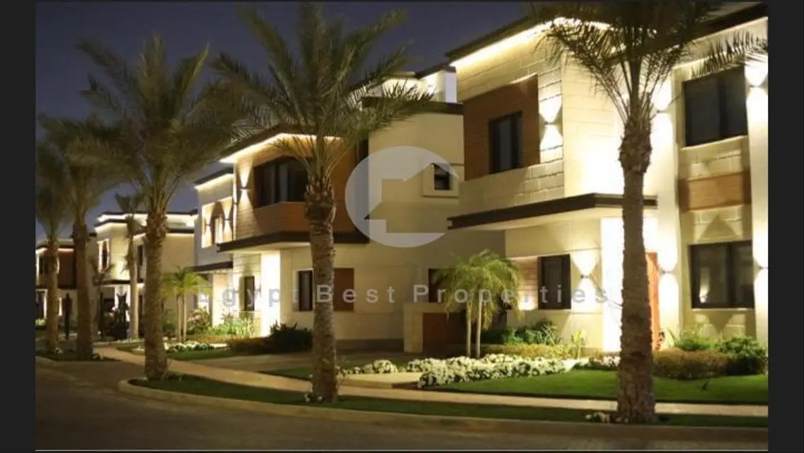 TownHouse With Prime Location Installment 10 year.