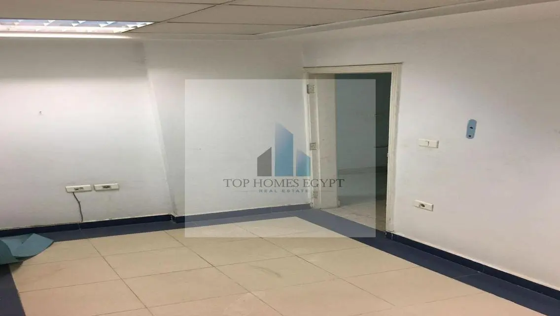 Office space for Sale 450m 1st floor in Sheraton