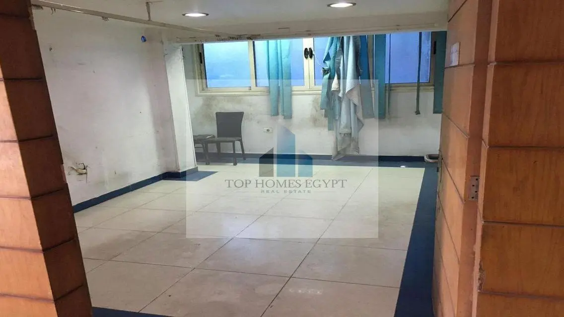 Office space for Sale 450m 1st floor in Sheraton