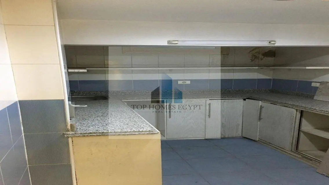 Office space for Sale 450m 1st floor in Sheraton
