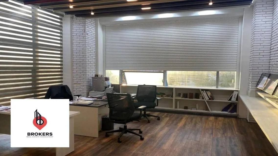 Office for rent in Top 90 Mall on Teseen Str