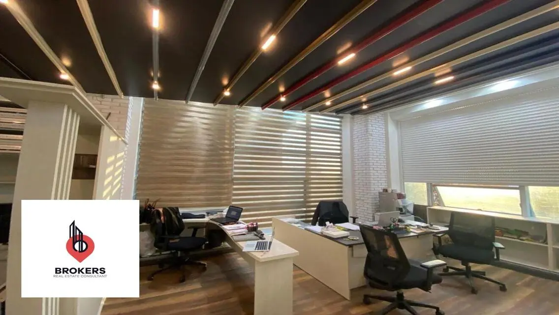 Office for rent in Top 90 Mall on Teseen Str