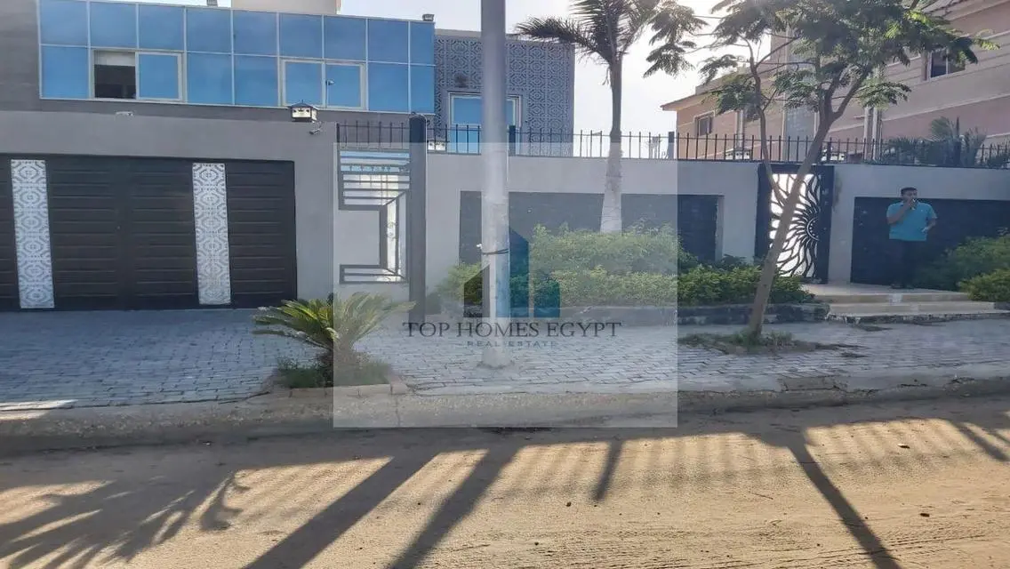 Villa for sale 500m in front of Al Rabwa Compound