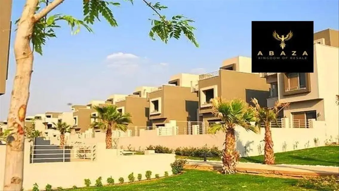 فيلا رائعة للبيع في كمبوند فيلاج جاردنز قطامية
