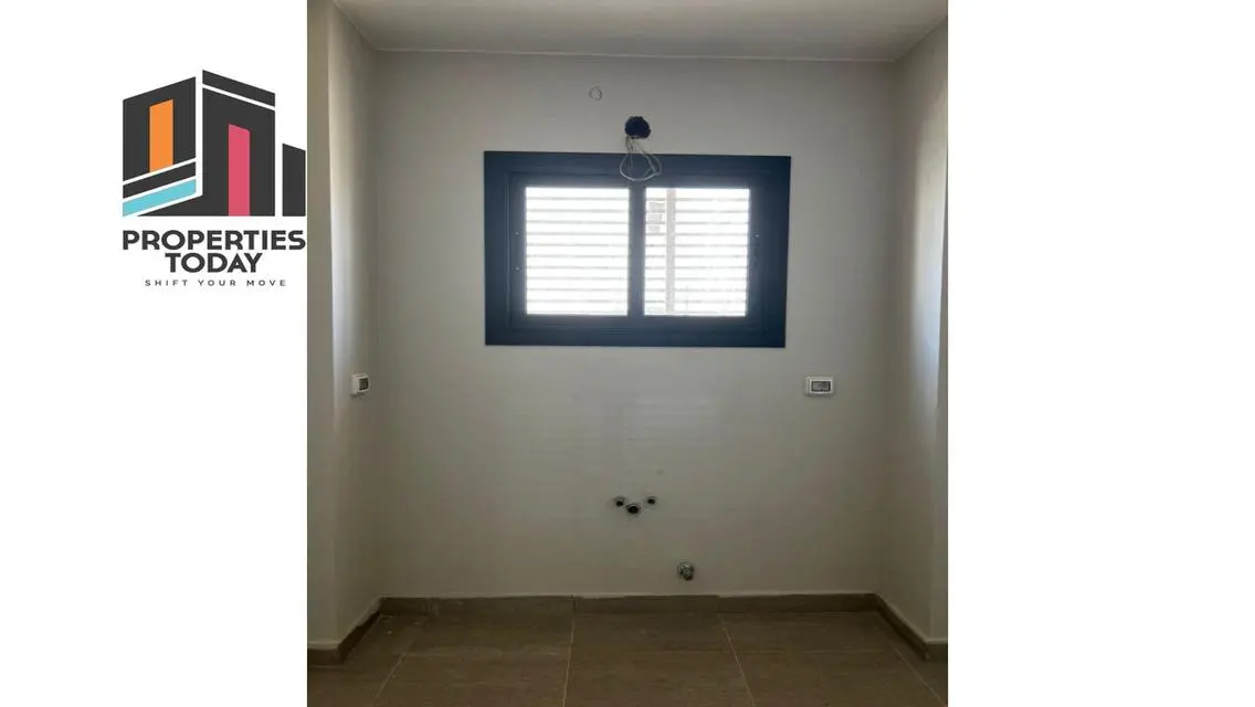 شقة للإيجار تشطيب كامل في تولوا أو ويست