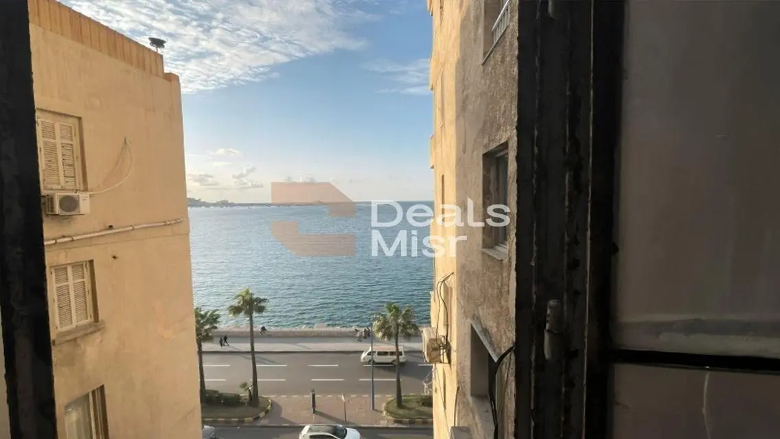 Administrative Office for Sale 98m Al-Geish Road