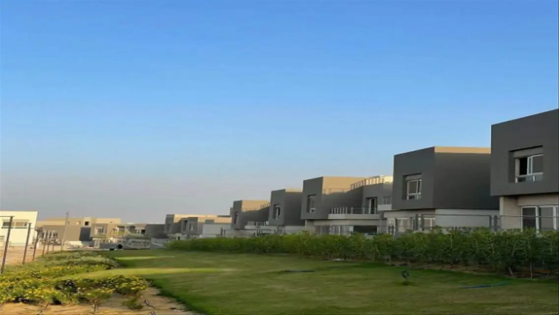 Twin house in Etapa next to Al Rabwa compound