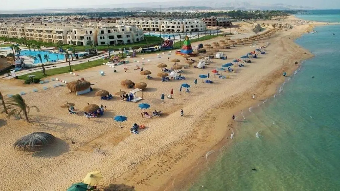 شاليه استلام فورى  يطل مباشره على البحر
