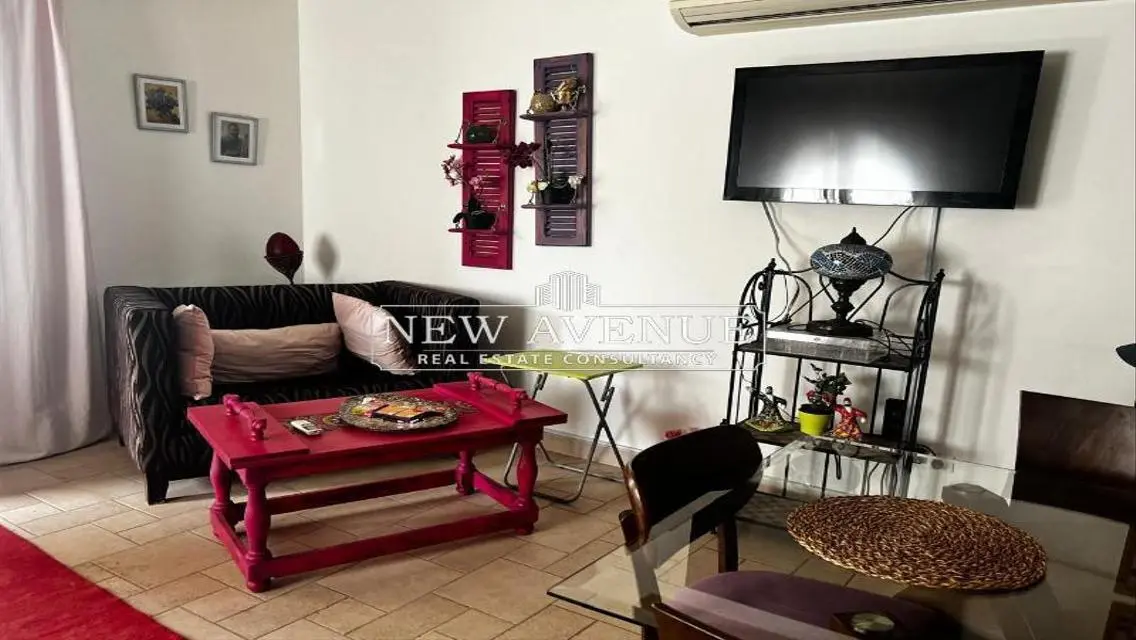 شاليه مفروشة بالكامل فيو حمام السباحة بحري - مراسي
