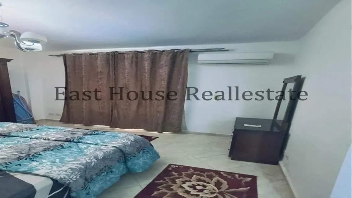 شقة فاخرة للإيجار بمساحة واسعة