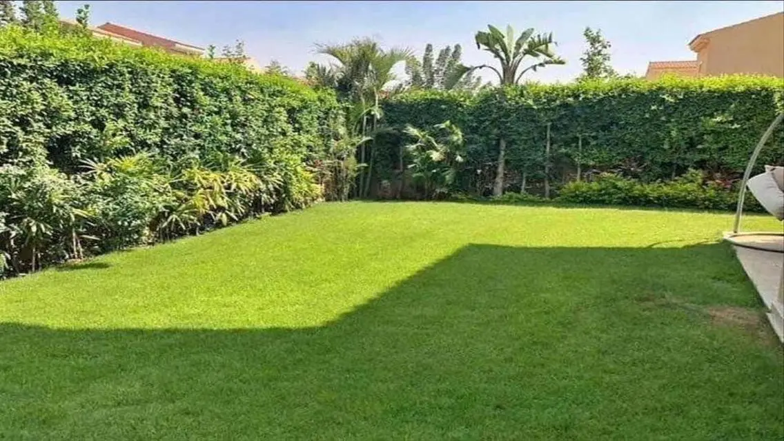 فيلا فاخرة في حي متميز
