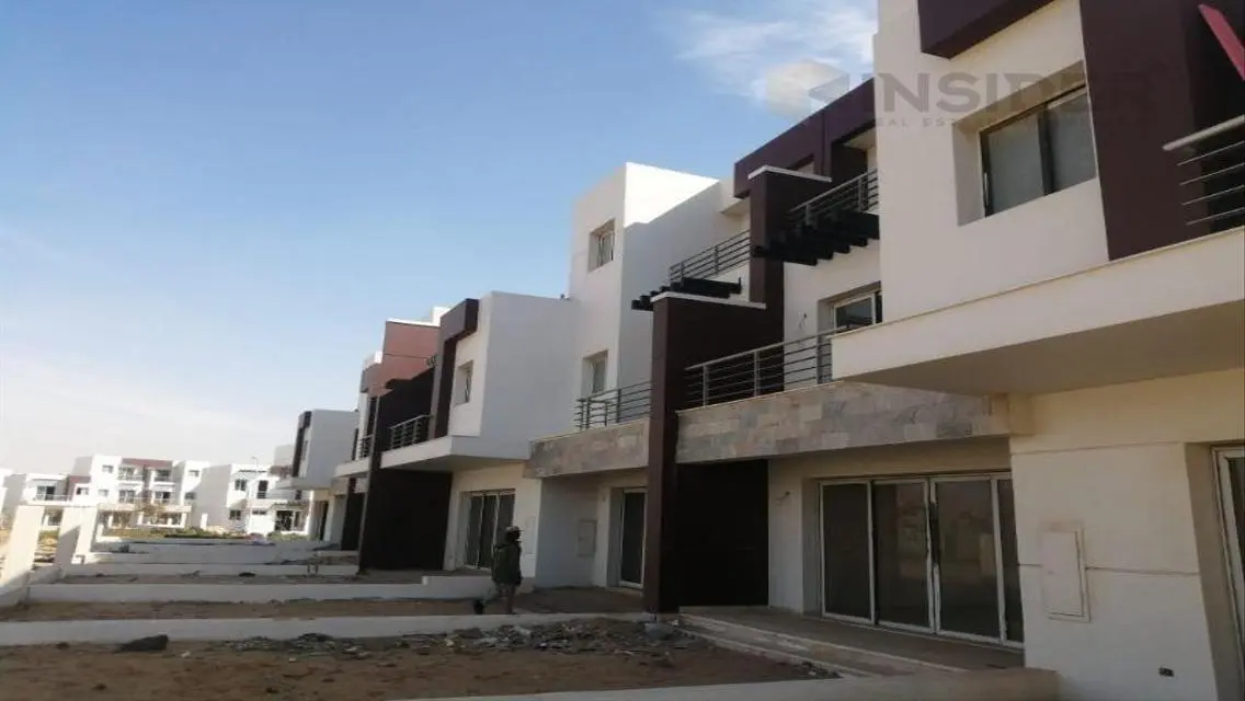 Town house 215m middle hyde park