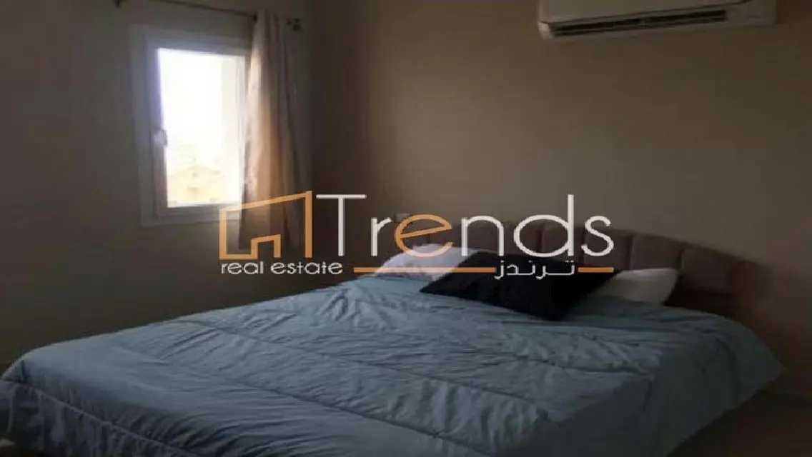 شالية مع روف بحرى يطل على البحر تشطيب مميز