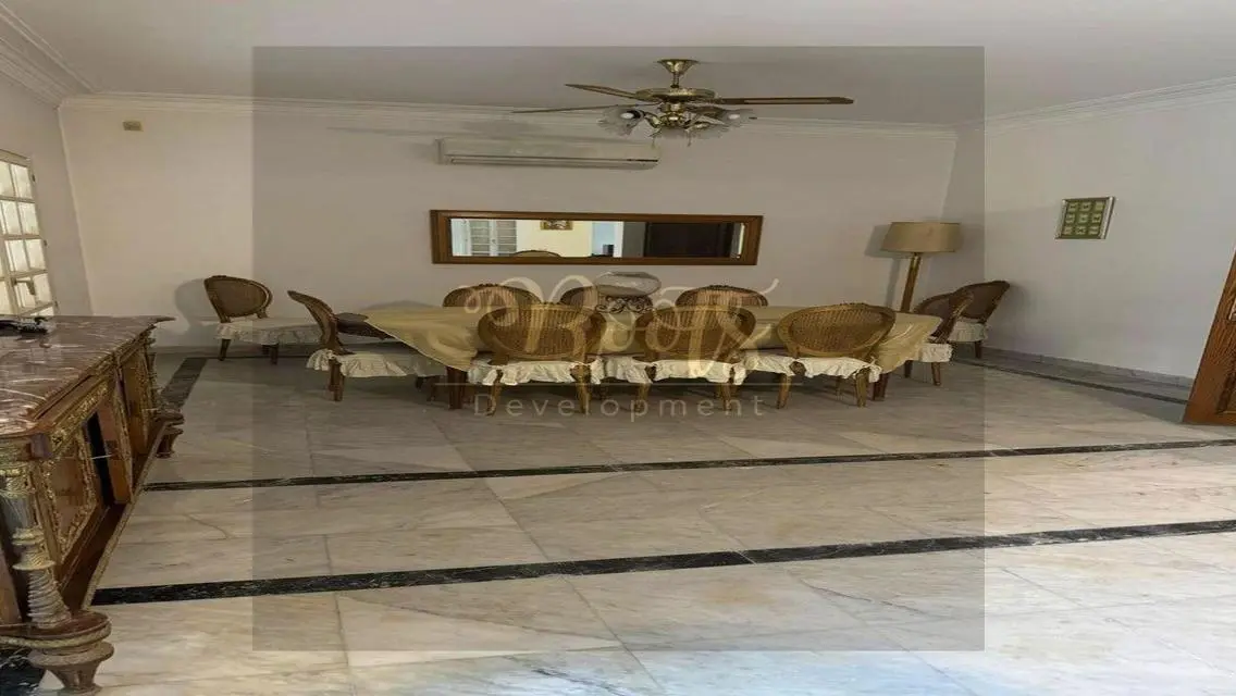 فيلا مفروشه بالكامل مع التكيفات و مطبخ حديث  بارك
