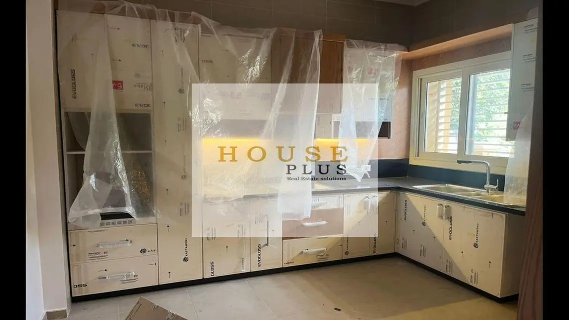 Twinhouse for rent in Sheikh Zayed first residence