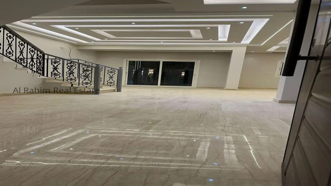 فيلا في الرحاب400م تشطيب خاص اول سكن للايجار قانون