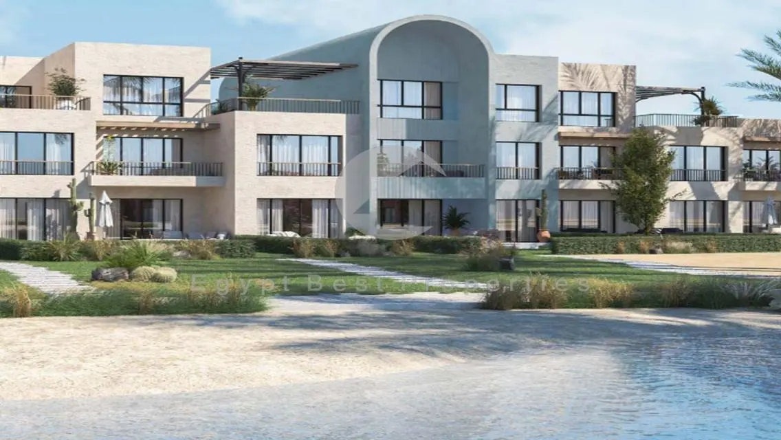 APART FOR SALE IN KAMARAN ON LAGOON WITH 15% DP