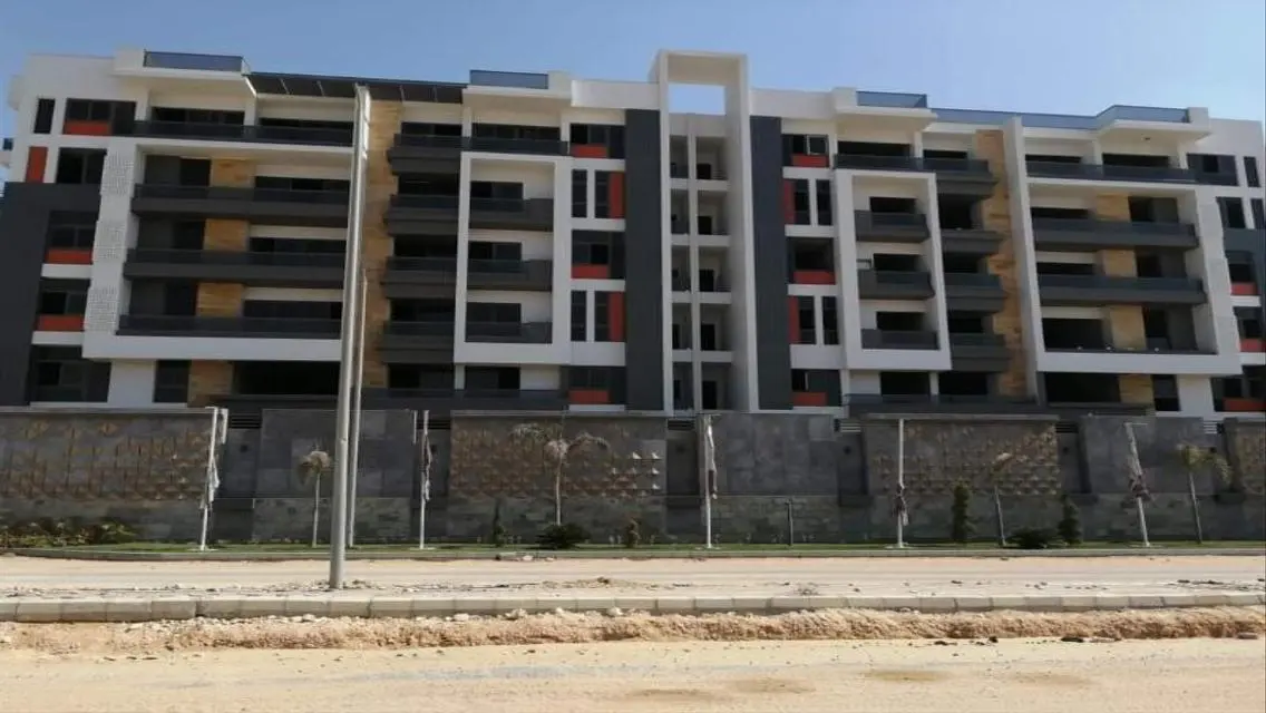 apartment is now in a full-service 35% discount