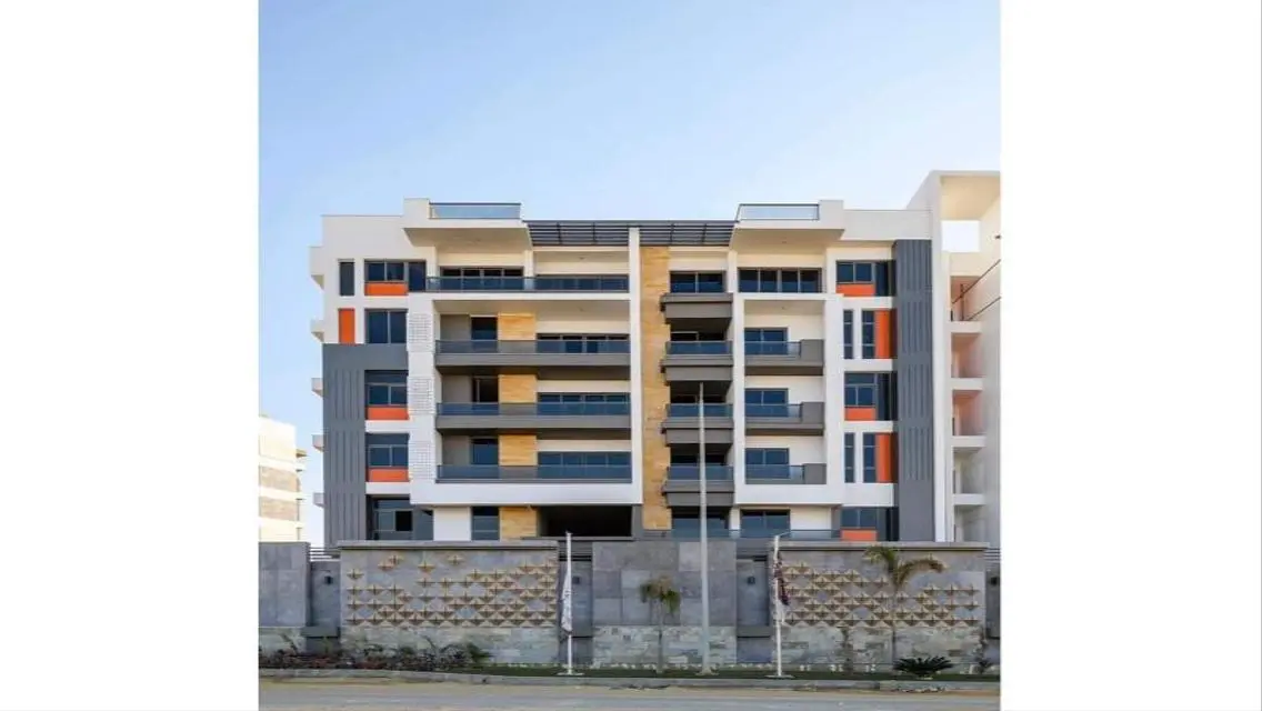 apartment is now in a full-service 35% discount