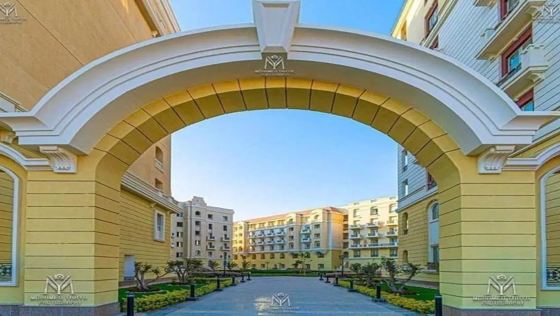 استثمر في شقة متشطبة بالكامل اميز موقع استلام سنة