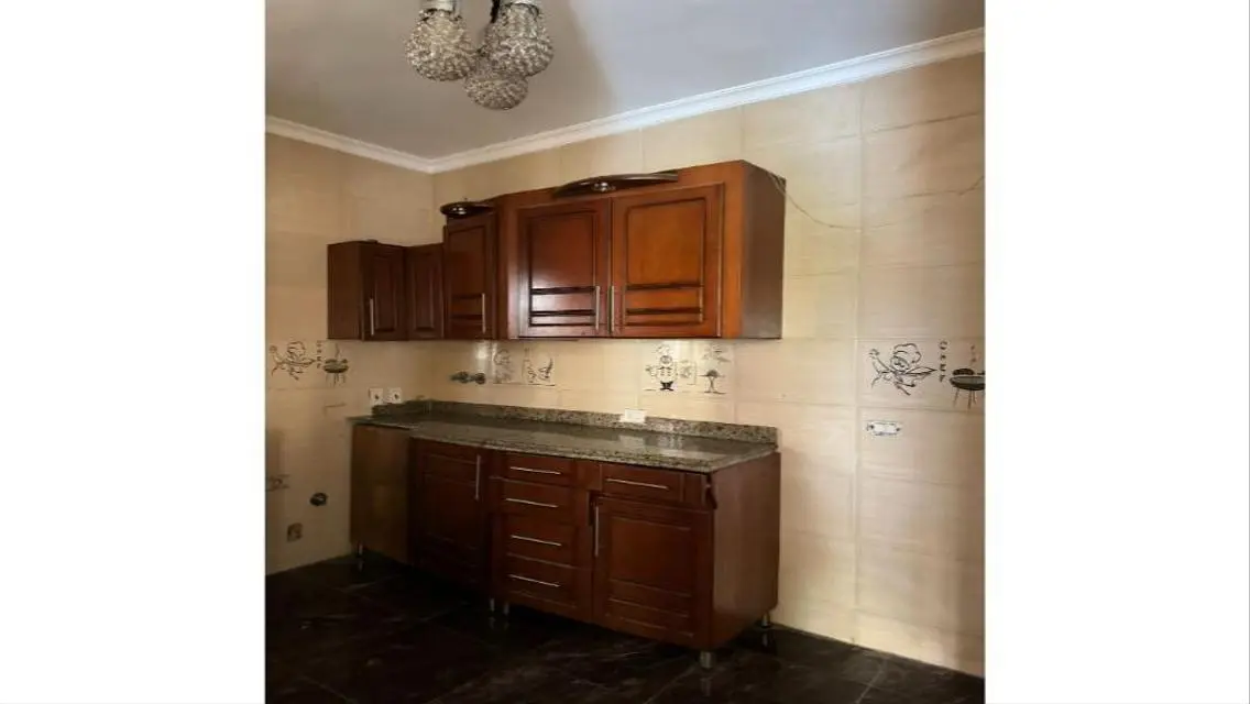 Ground floor with garden resale for sale on key,