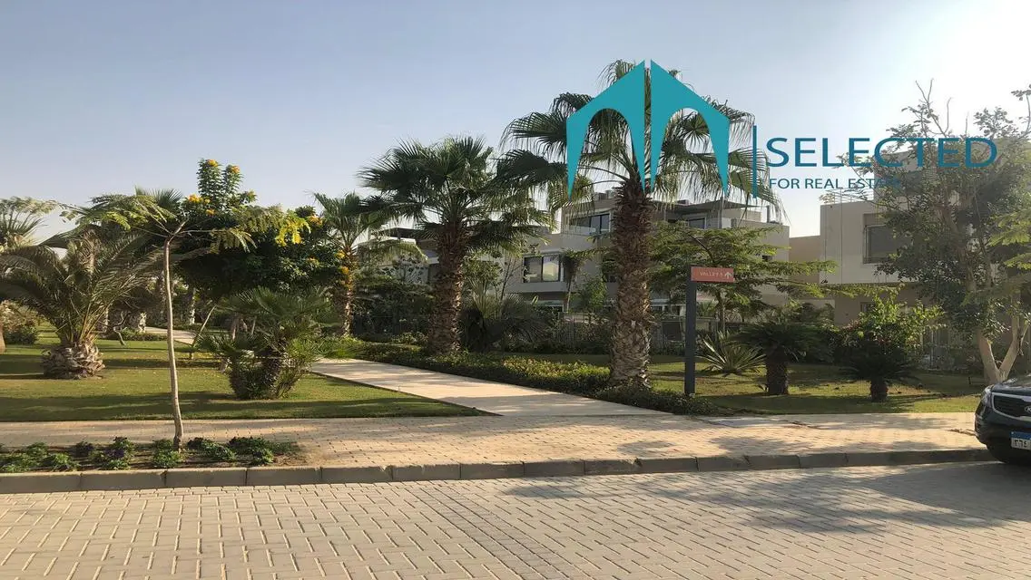 تاون هاوس للبيع فى كمبوند ذا كراون بالم هيلز