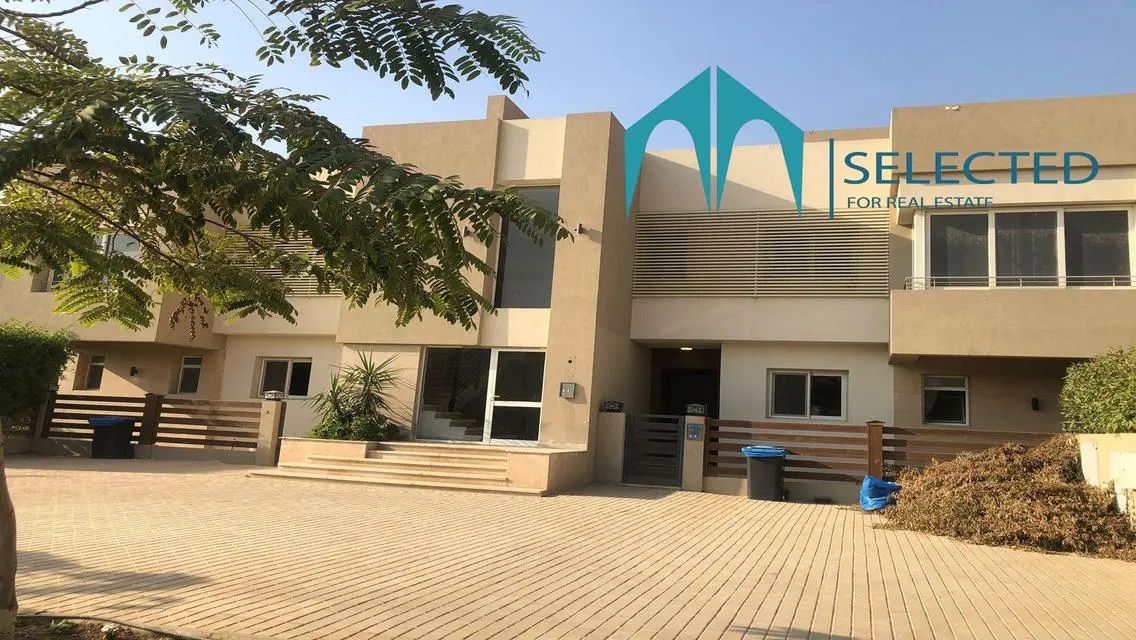 تاون هاوس للبيع فى كمبوند ذا كراون بالم هيلز