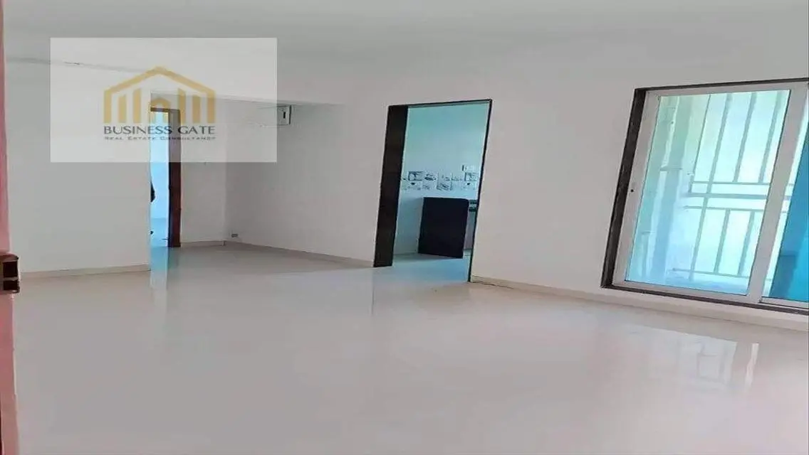 شقة استلام فوري بمقدم 0%على المحور المركزي بخصم20%