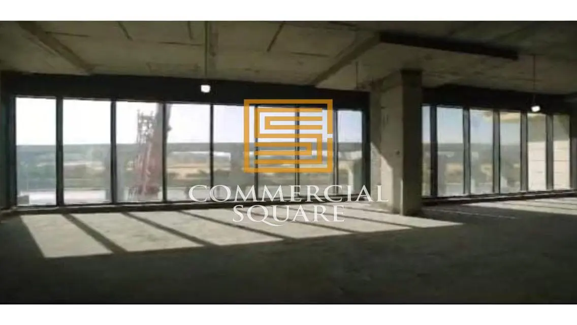 Office for Sale in Installments - Prime Location