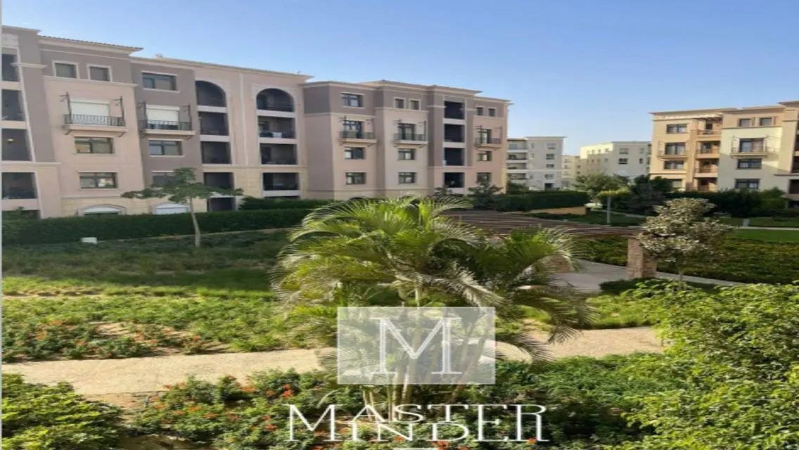 Villa with prime location for sale in Mivida