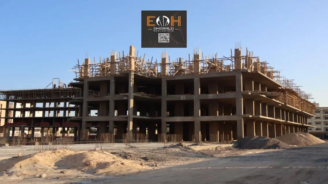 شقة فاخرة مع حديقة خاصة ومسبح مجهز تسع ثلاث غرف