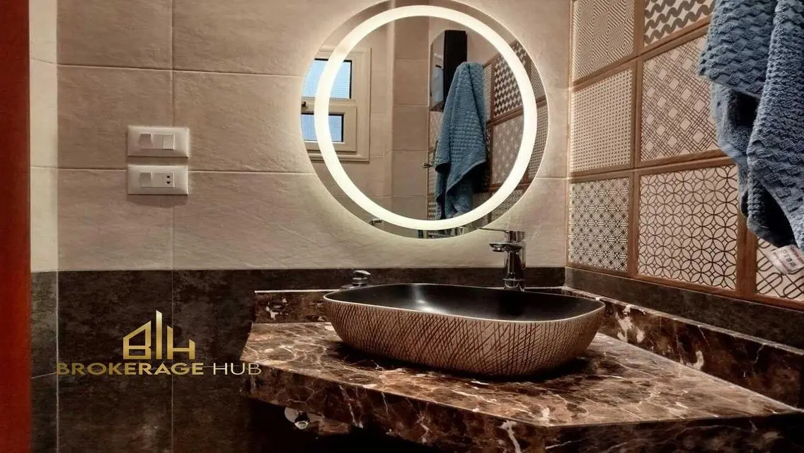 Apartment with Kitchen for -rent- in el Nakheel