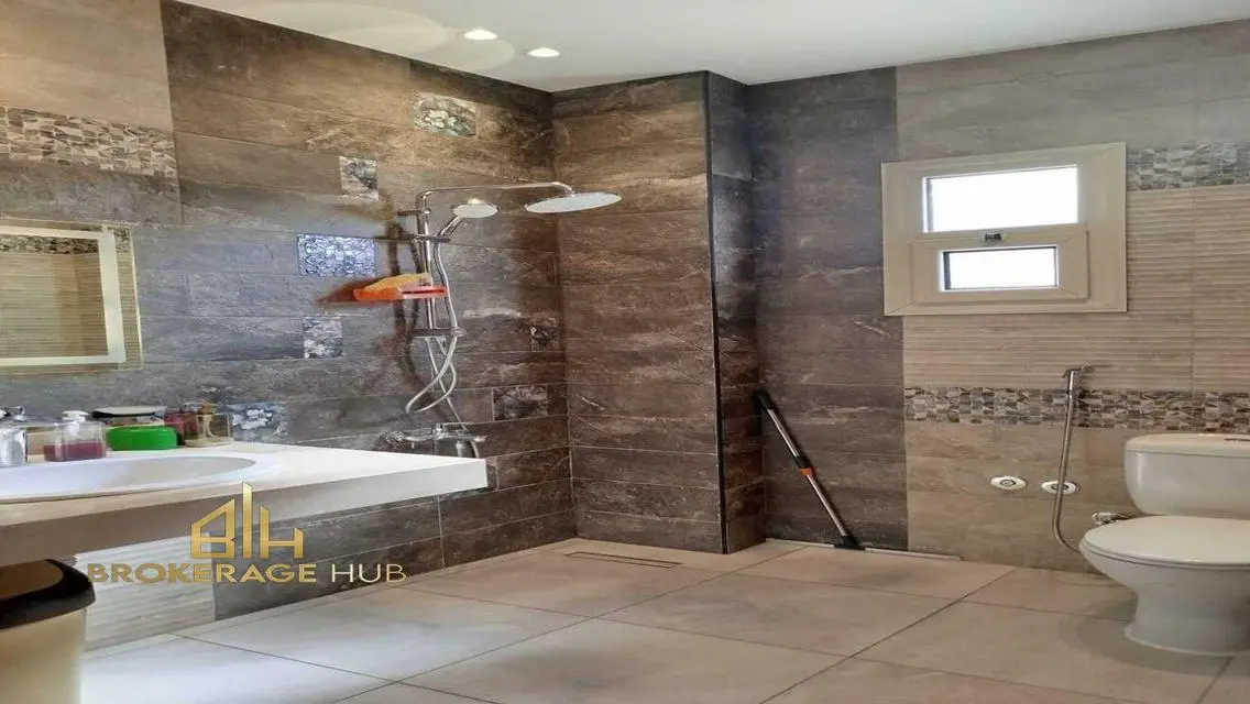 Apartment with Kitchen for -rent- in el Nakheel