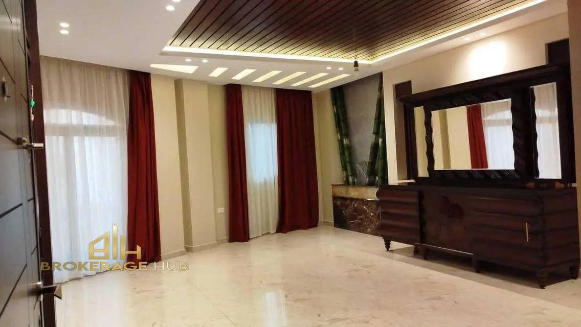 Apartment with Kitchen for -rent- in el Nakheel