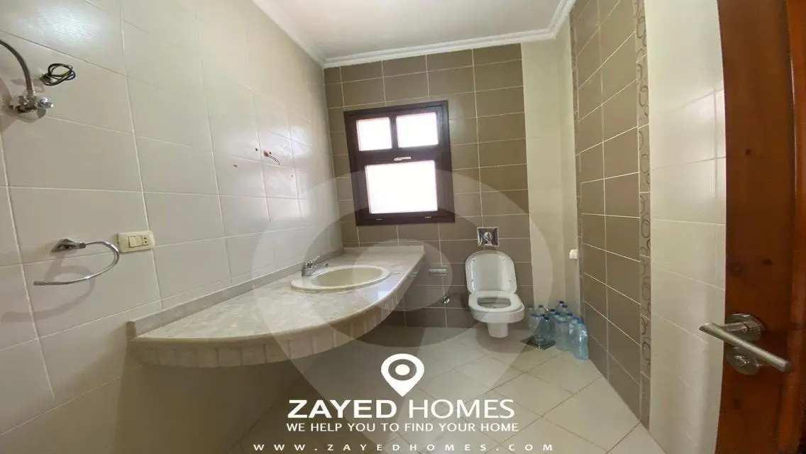 Penthouse with, kitchen and a&#39;cs for rent in Casa
