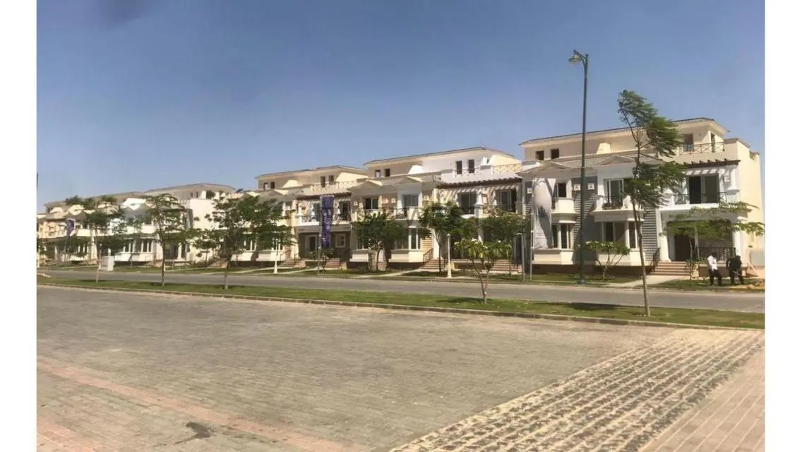للبيع اي فيلا تشطيب مميز ف تشيل اوت بارك بسعر لقطه