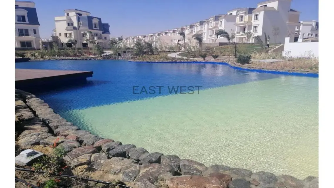 للبيع اي فيلا تشطيب مميز ف تشيل اوت بارك بسعر لقطه