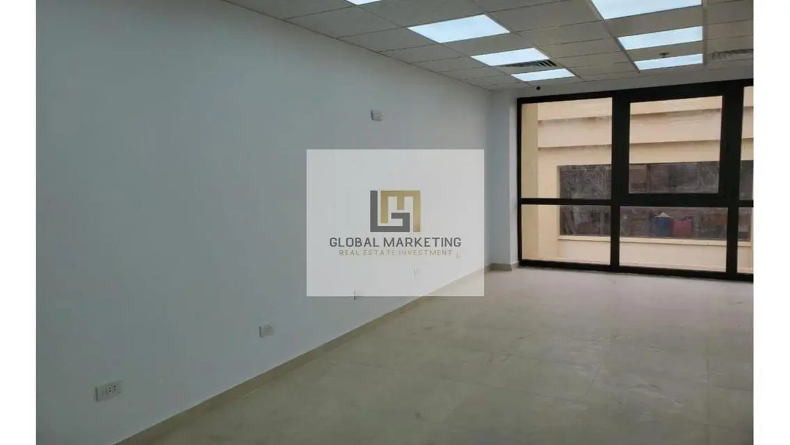 مساحه اداريه للايجار 136م في ميفيدا متشطب
