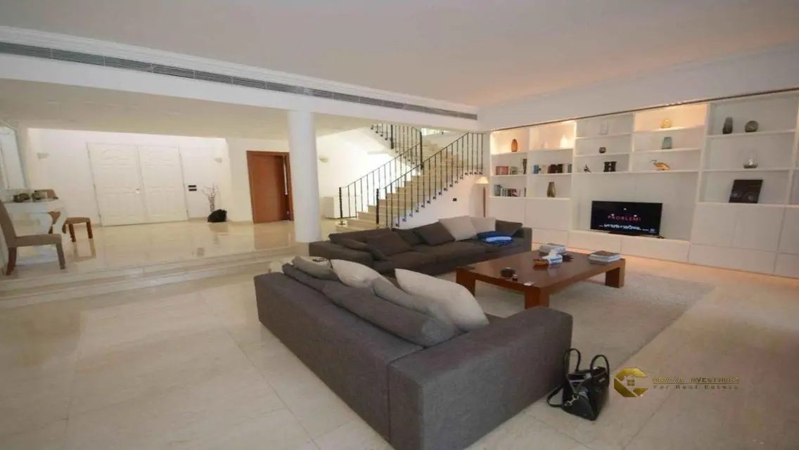 Luxurious Villa with Balcony and Wall Cabinets for Sale