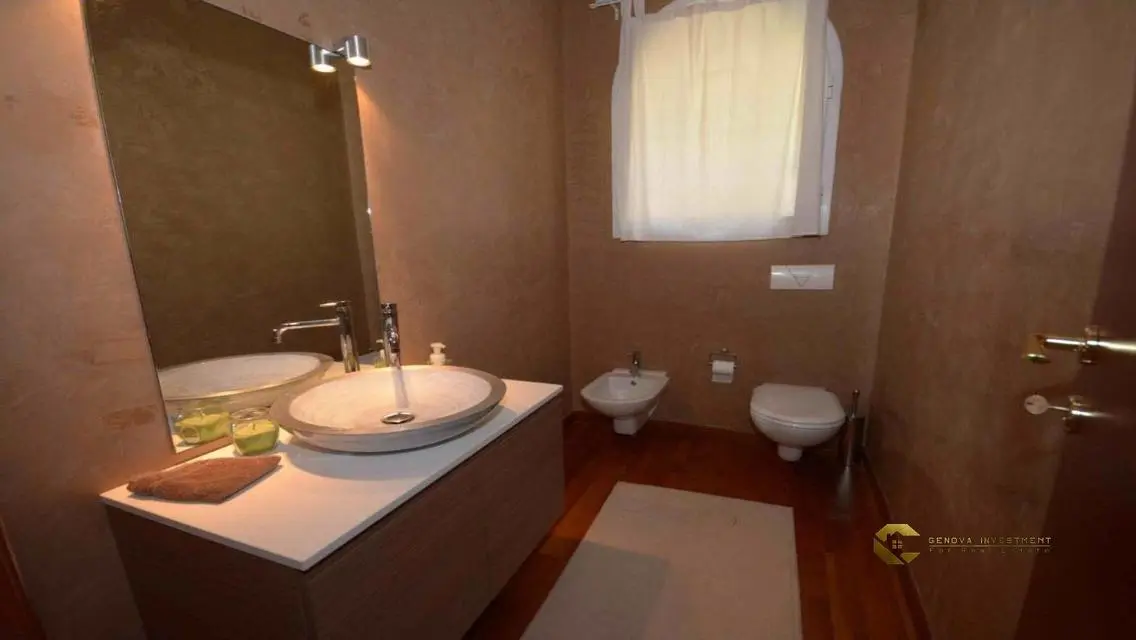 Luxurious Villa with Balcony and Wall Cabinets for Sale
